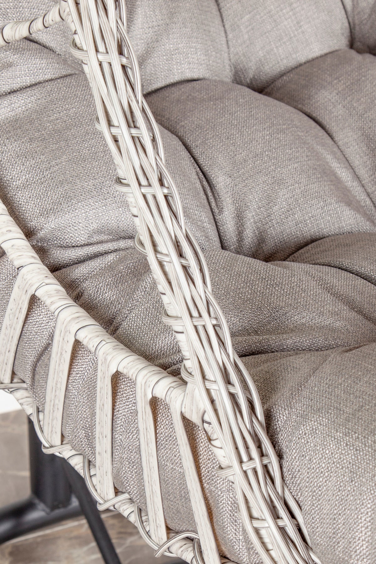 Pisa Tek Kişilik Egg Salıncak Bahçe Balkon Ayaklı Yastıklı Rattan