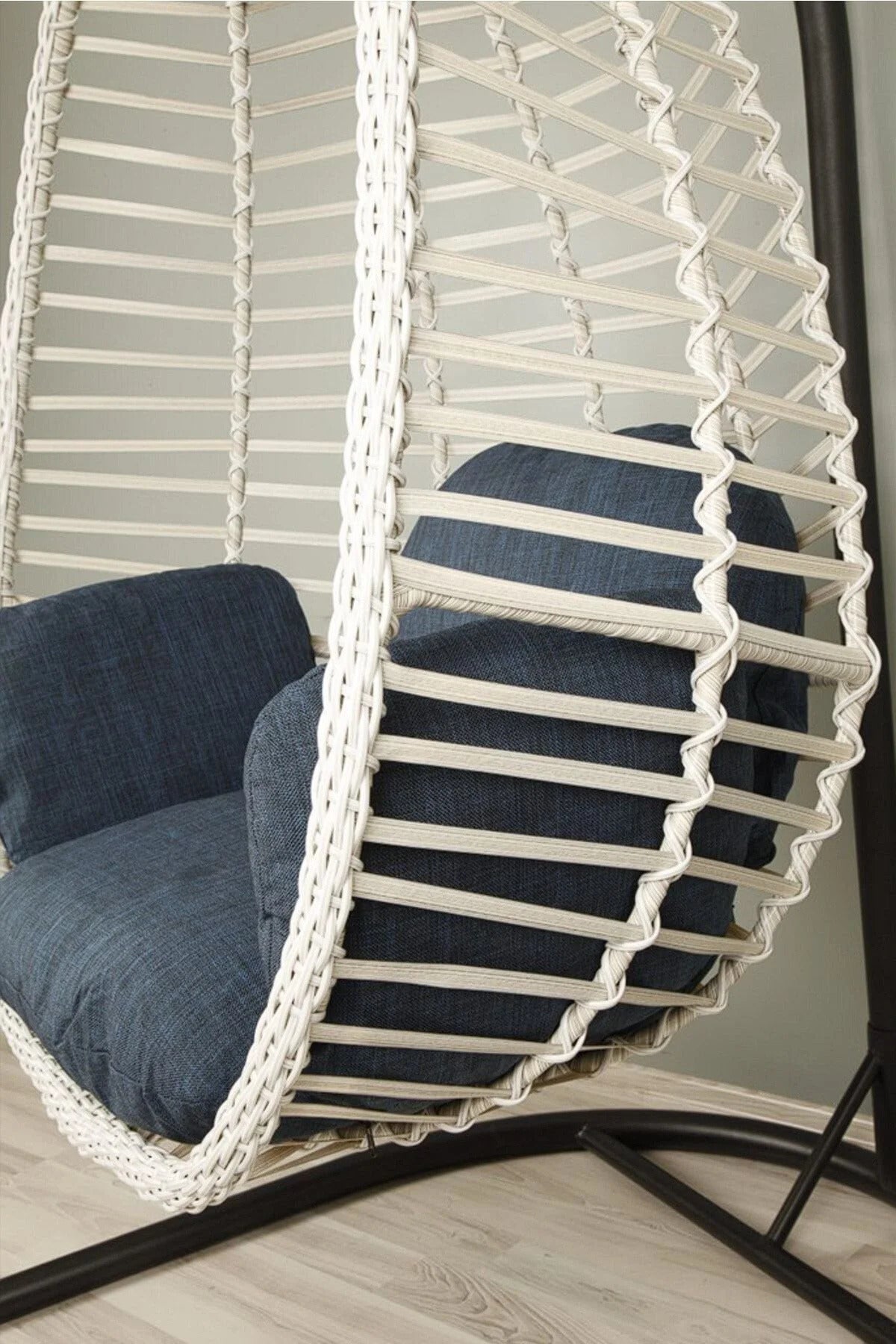 Capri Rattan Tek Kişilik Bahçe Balkon Salıncağı - Armut Salıncak 2mm Profil Su İtici Keten Minderli